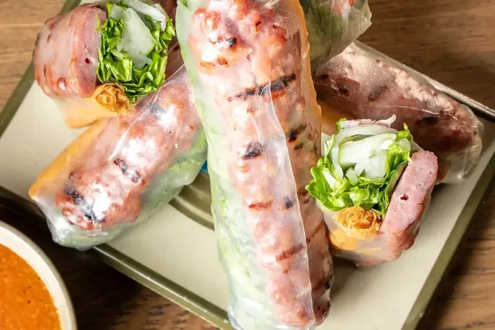 Nem cuốn